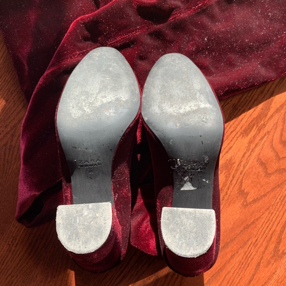 Fall 2025 colour trend 

Zara women over the knee boot : maroon/ burgundy - Picture 4 of 8